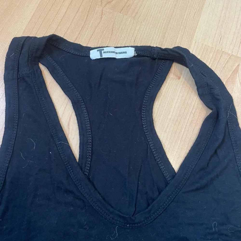 alexander want black tank top - Picture 2 of 2